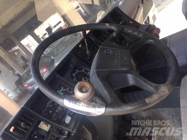 Scania 143-450 Cabine si interior