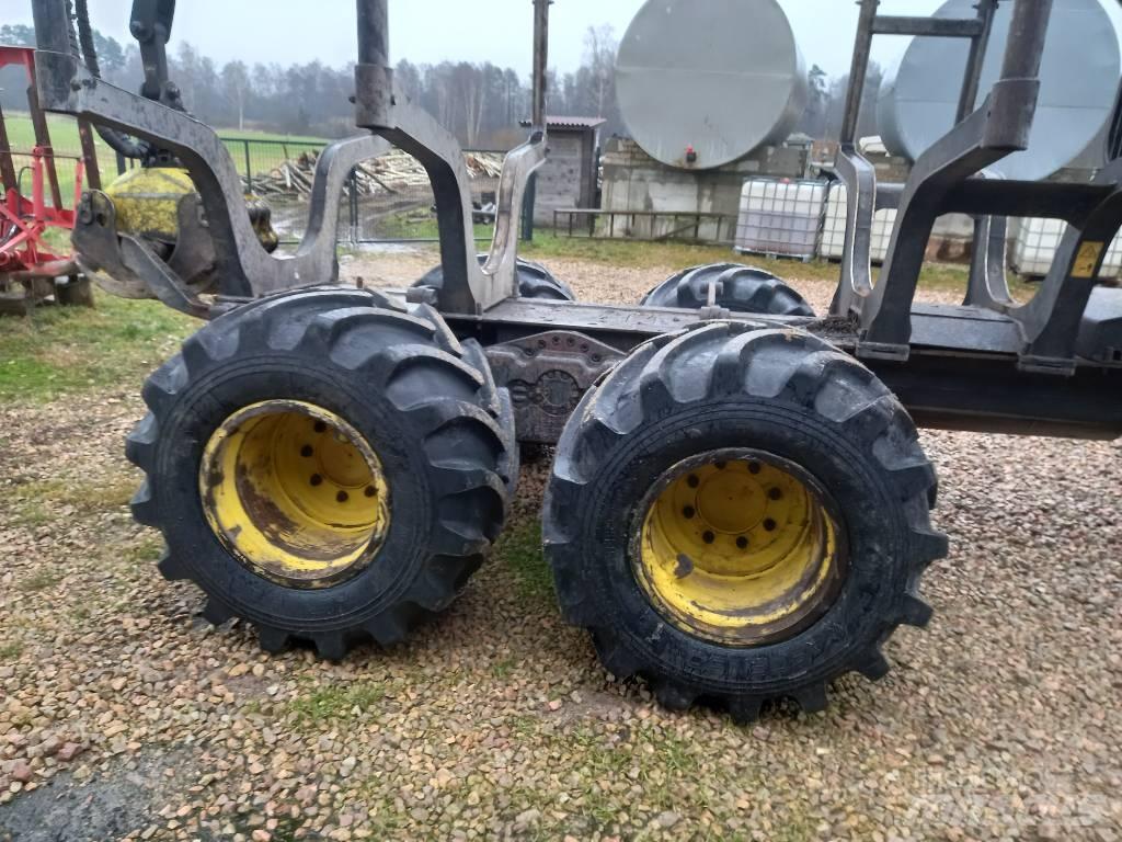 John Deere 810E Transportoare