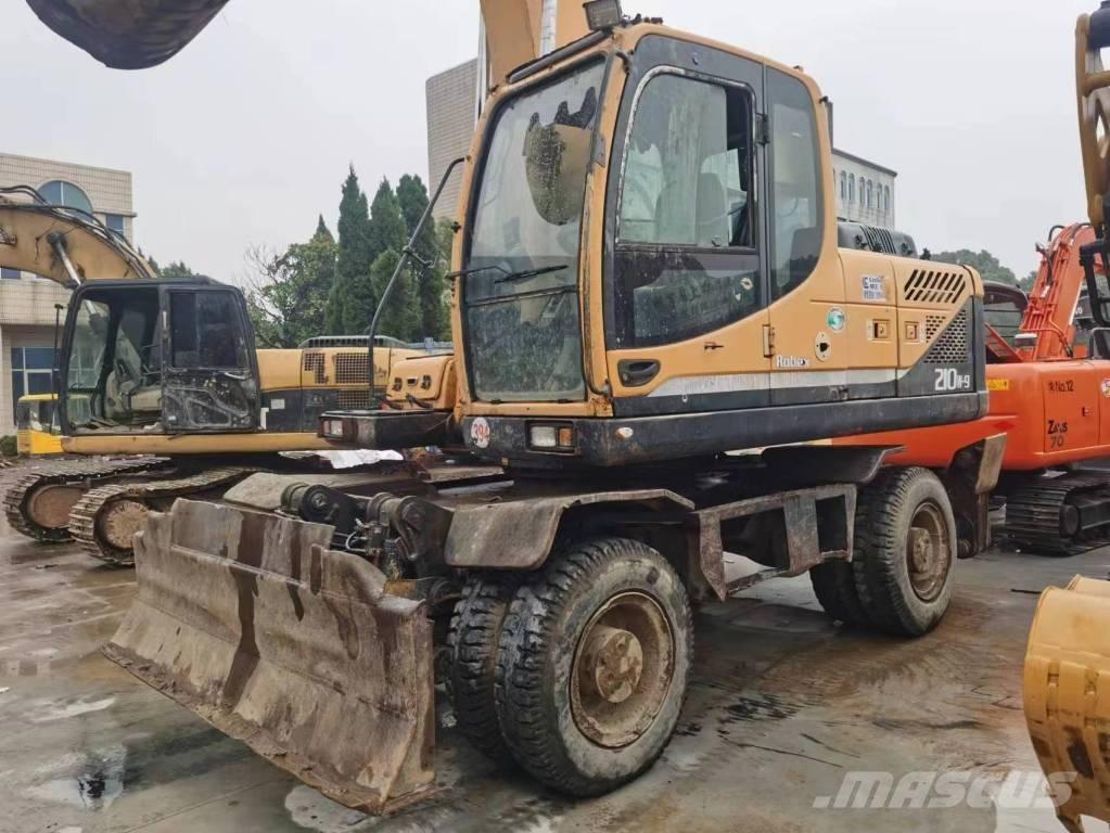 Hyundai R210W-9 Excavatoare cu roti