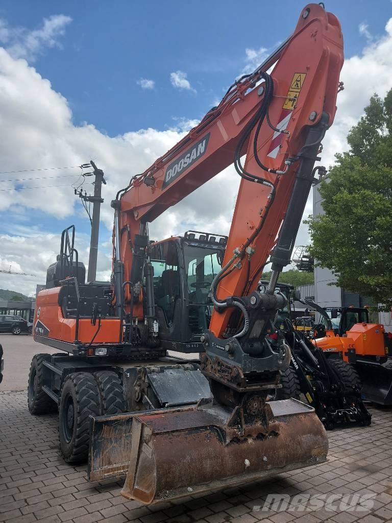 Develon DX 170 W-7 Excavatoare cu roti