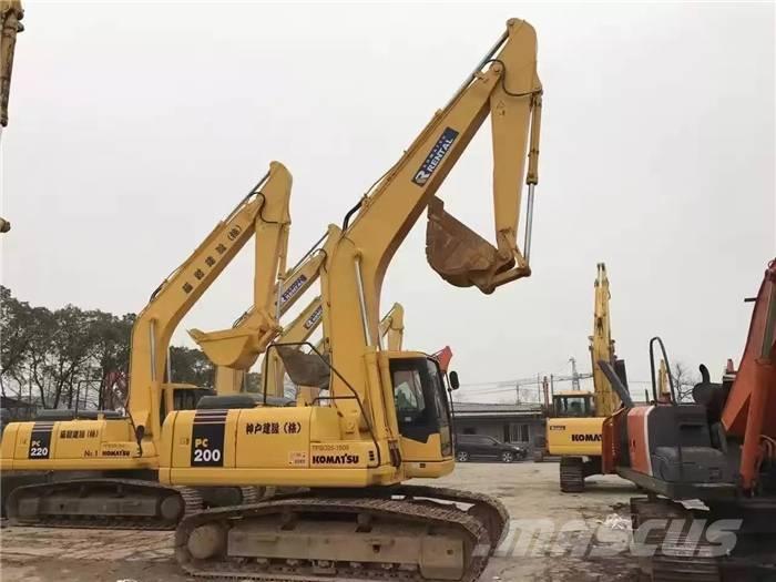 Komatsu PC 200-7 Excavatoare pe șenile
