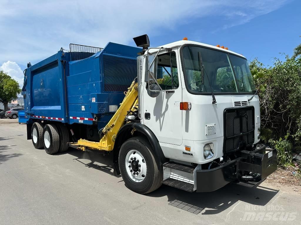Autocar XPEDITOR Camion de deseuri