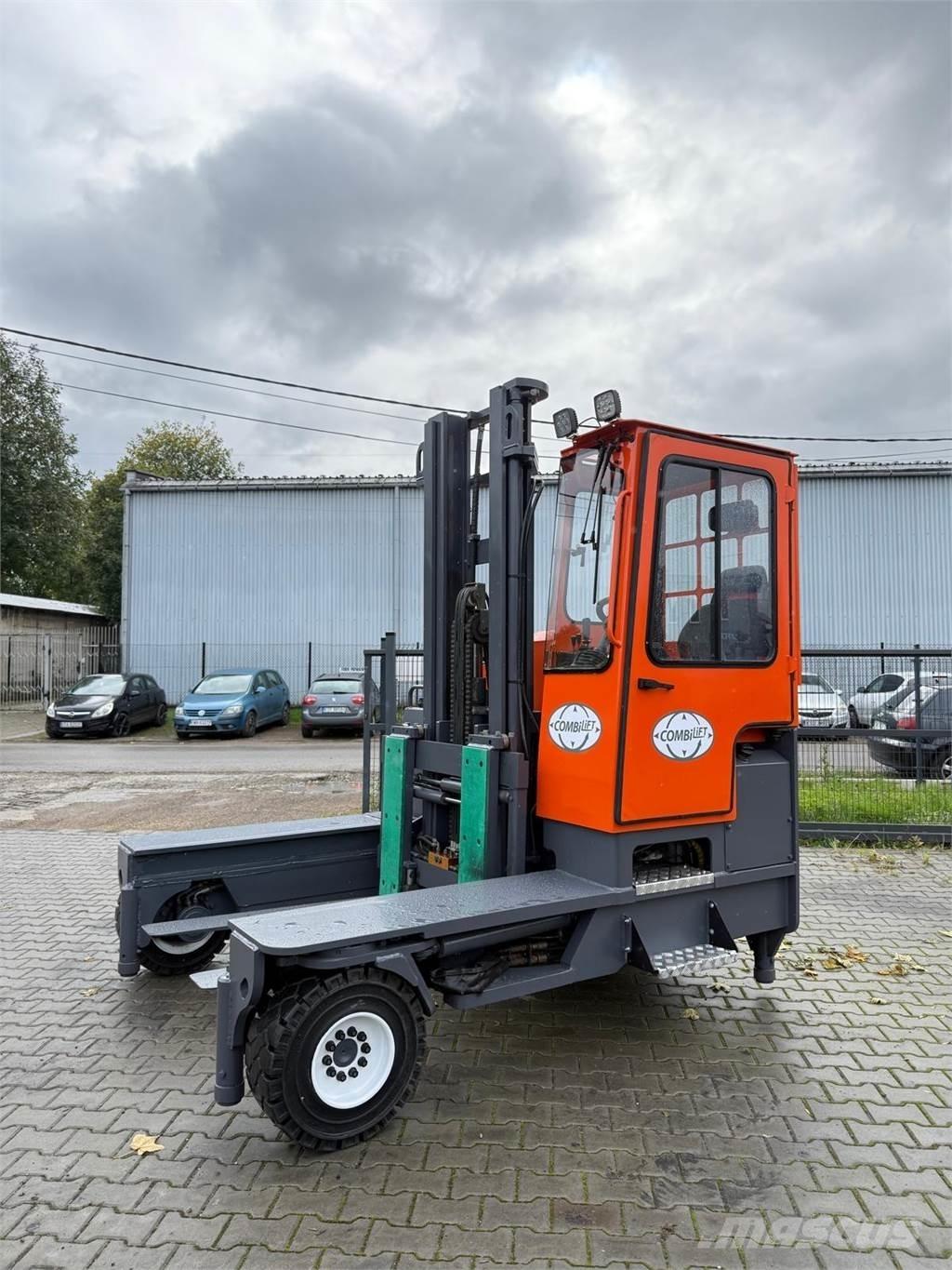 Combilift C5000 XL Stivuitoare cu patru brate