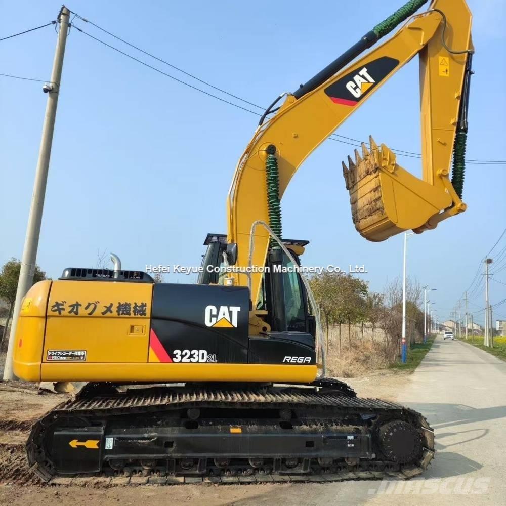 CAT 323gc Excavatoare pe șenile
