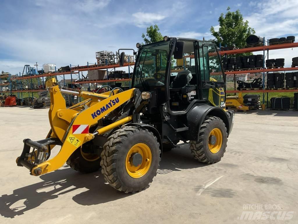 Komatsu WA80M-8 Incarcator pe pneuri