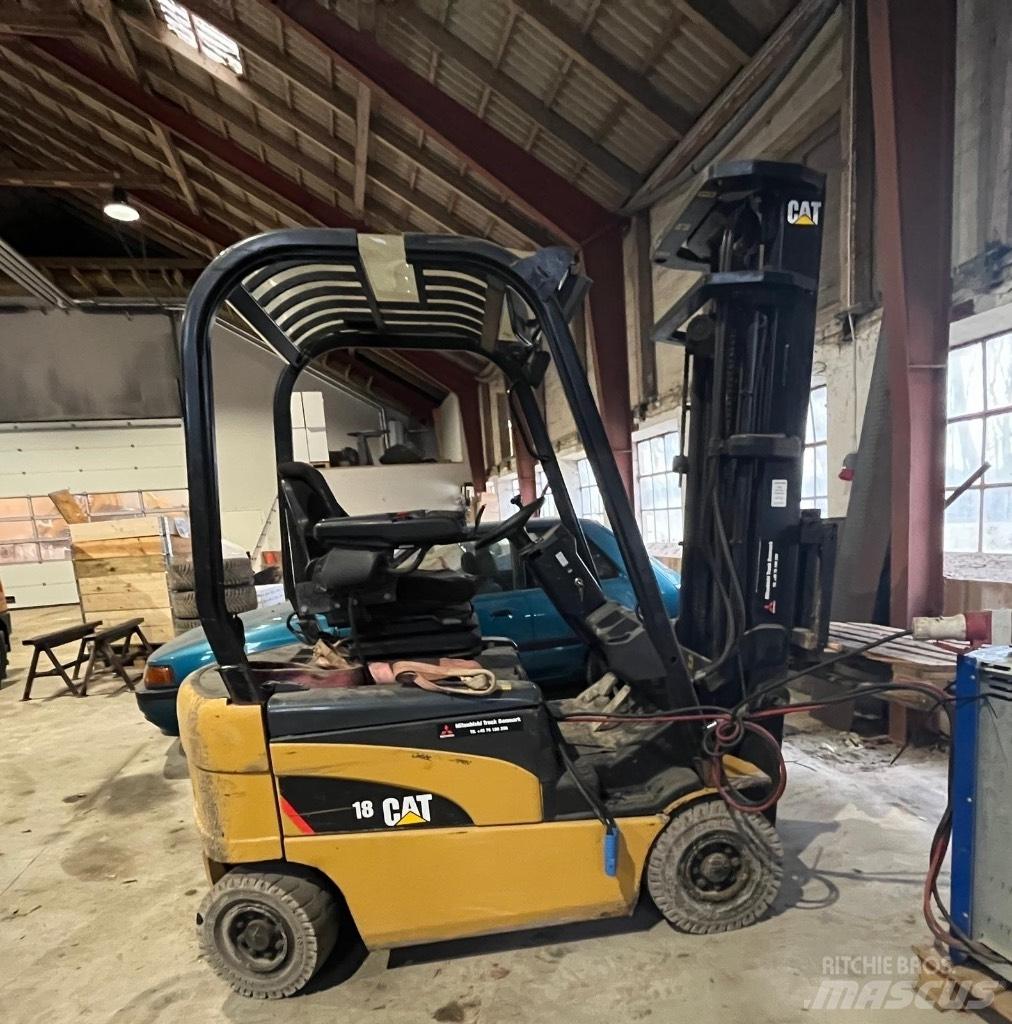 CAT EP 18 Stivuitor electric