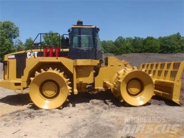 CAT 826G Compactoare deseuri