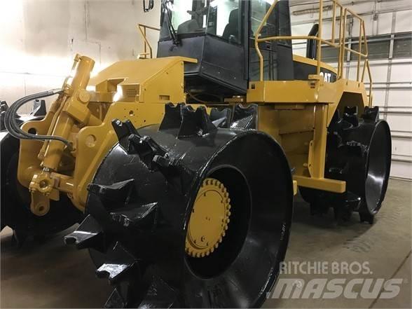 CAT 826G Compactoare deseuri