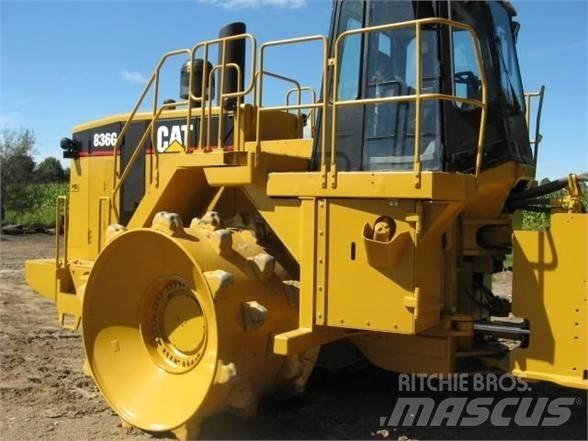 CAT 836G Compactoare deseuri
