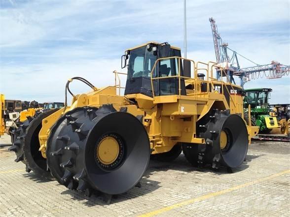 CAT 836G Compactoare deseuri