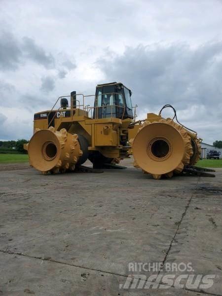 CAT 836G Compactoare deseuri