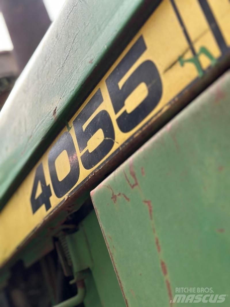 John Deere 4055 Tractoare
