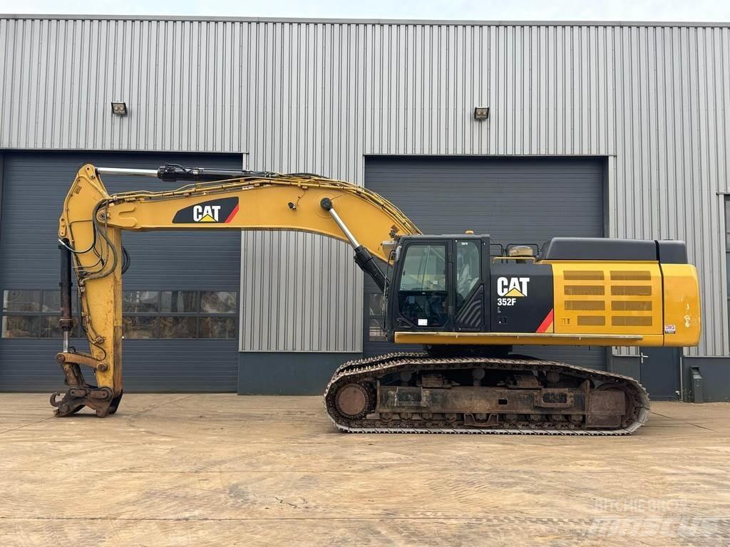 CAT 352F Excavatoare pe șenile
