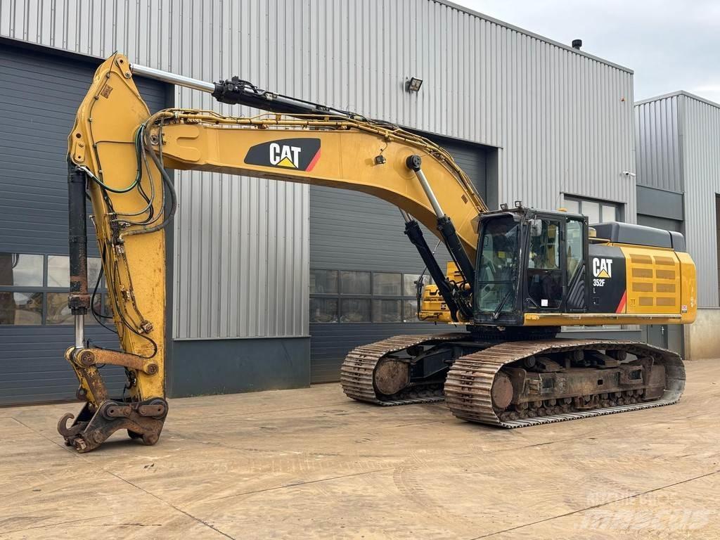 CAT 352F Excavatoare pe șenile
