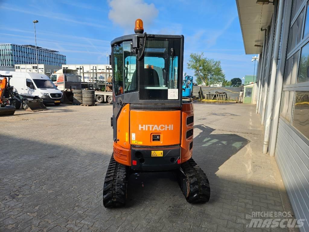 Hitachi ZX26U-6 Mini excavatoare < 7t