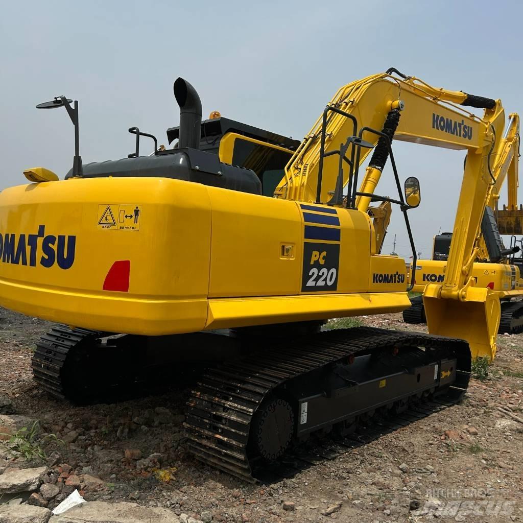 Komatsu 220-8 Excavatoare pe șenile
