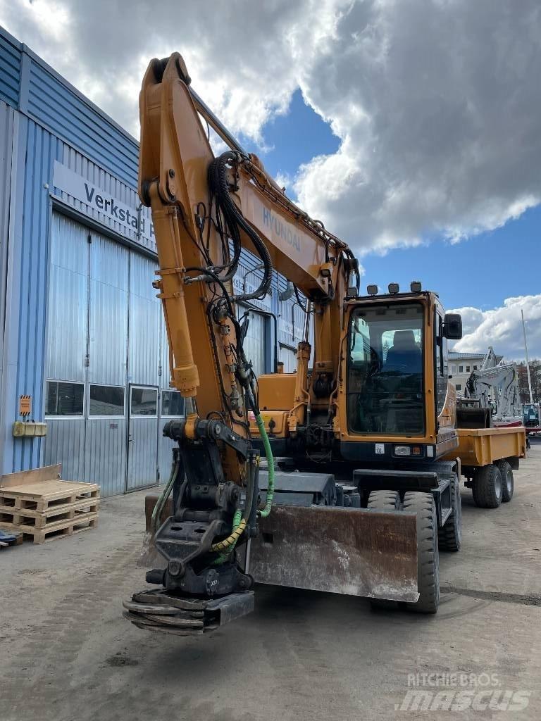 Hyundai 160W-9A Excavatoare cu roti