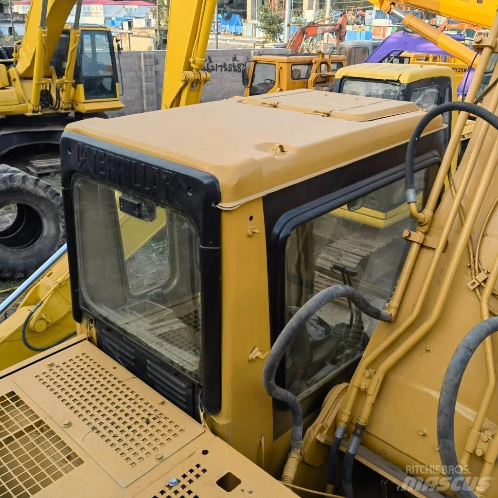 CAT 320 B LC Excavatoare pe șenile
