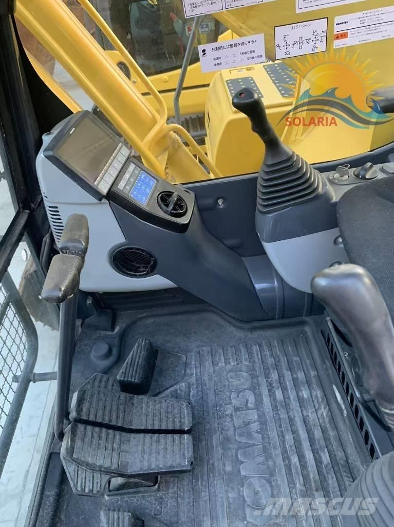 Komatsu PC 220 Excavatoare pe șenile
