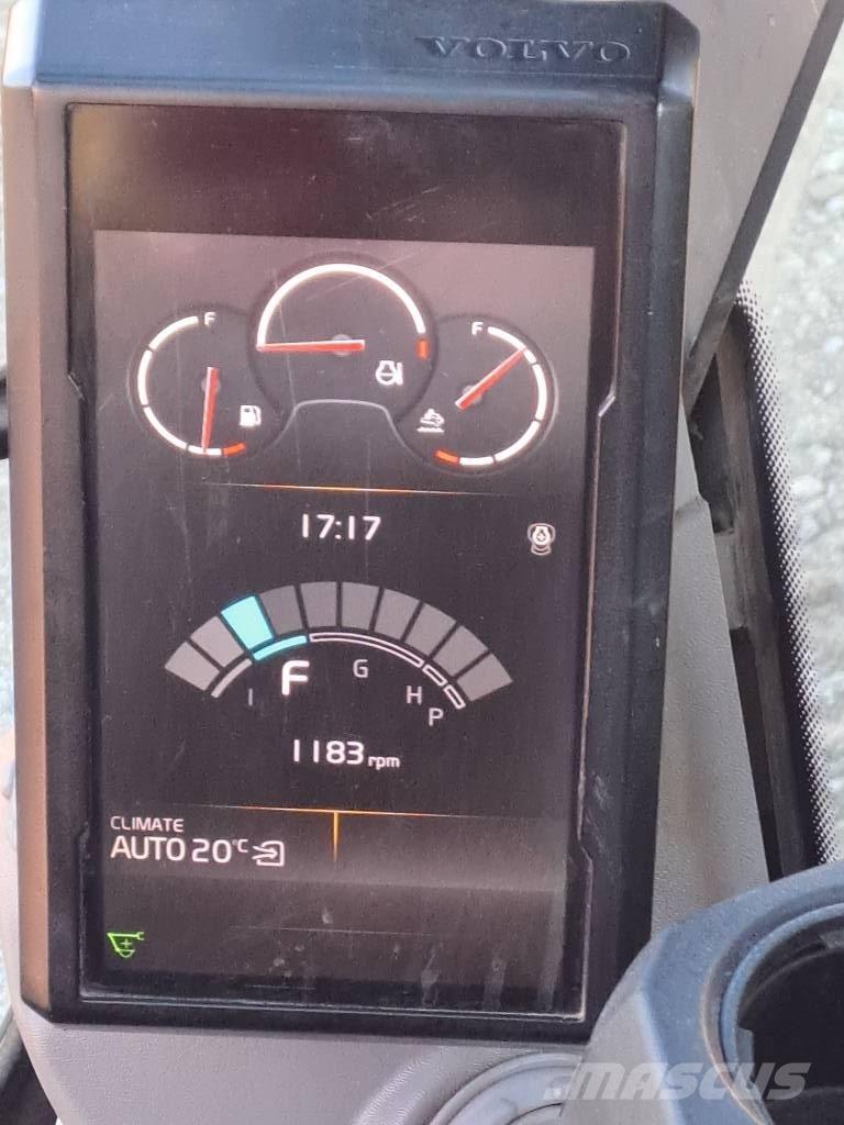 Volvo ECR235EL Excavatoare pe șenile
