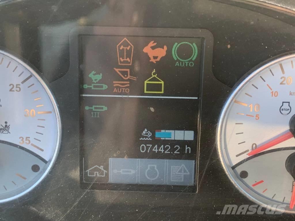 CLAAS Scorpion 732 Manipulatoare agricole