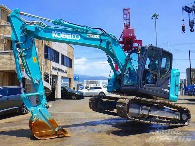 Kobelco SK 135 Excavatoare 7t - 12t
