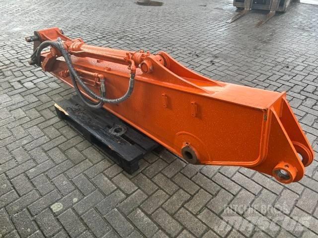 Hitachi ZX 135 Excavatoare pe șenile
