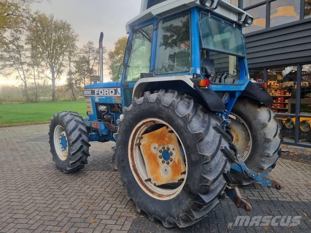 Ford 8210 Tractoare