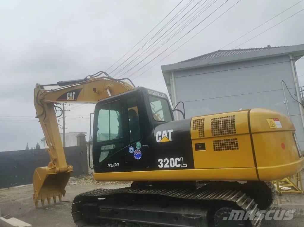 CAT 320 Excavatoare pe șenile
