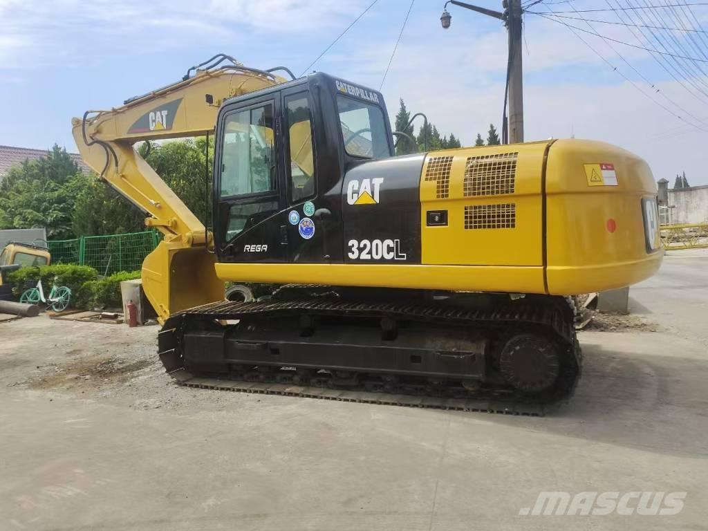 CAT 320 Excavatoare pe șenile
