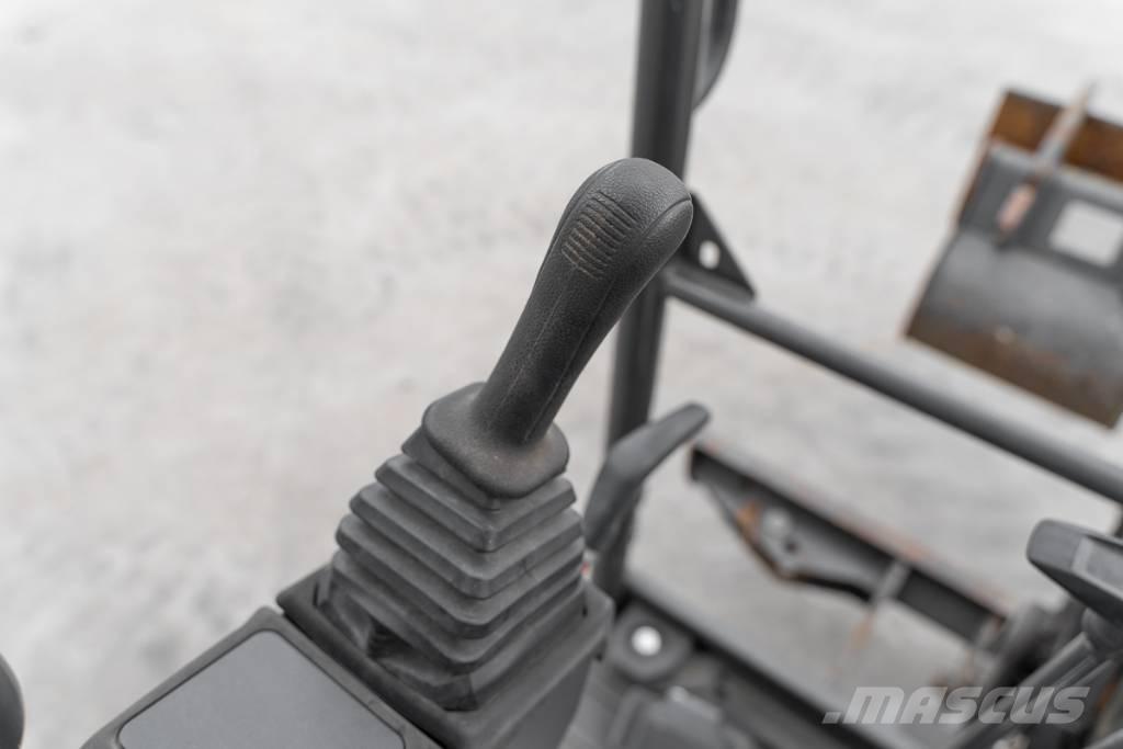 CASE CX 17 D Mini excavatoare < 7t