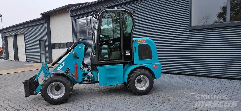 Wolf R906 Incarcator pe pneuri