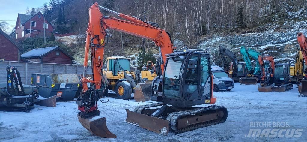 Hitachi ZX 85 US-5 Excavatoare 7t - 12t