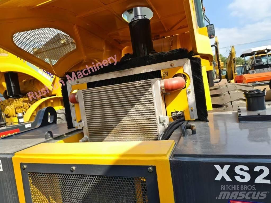 XCMG XS 263 J Compactoare monocilindrice