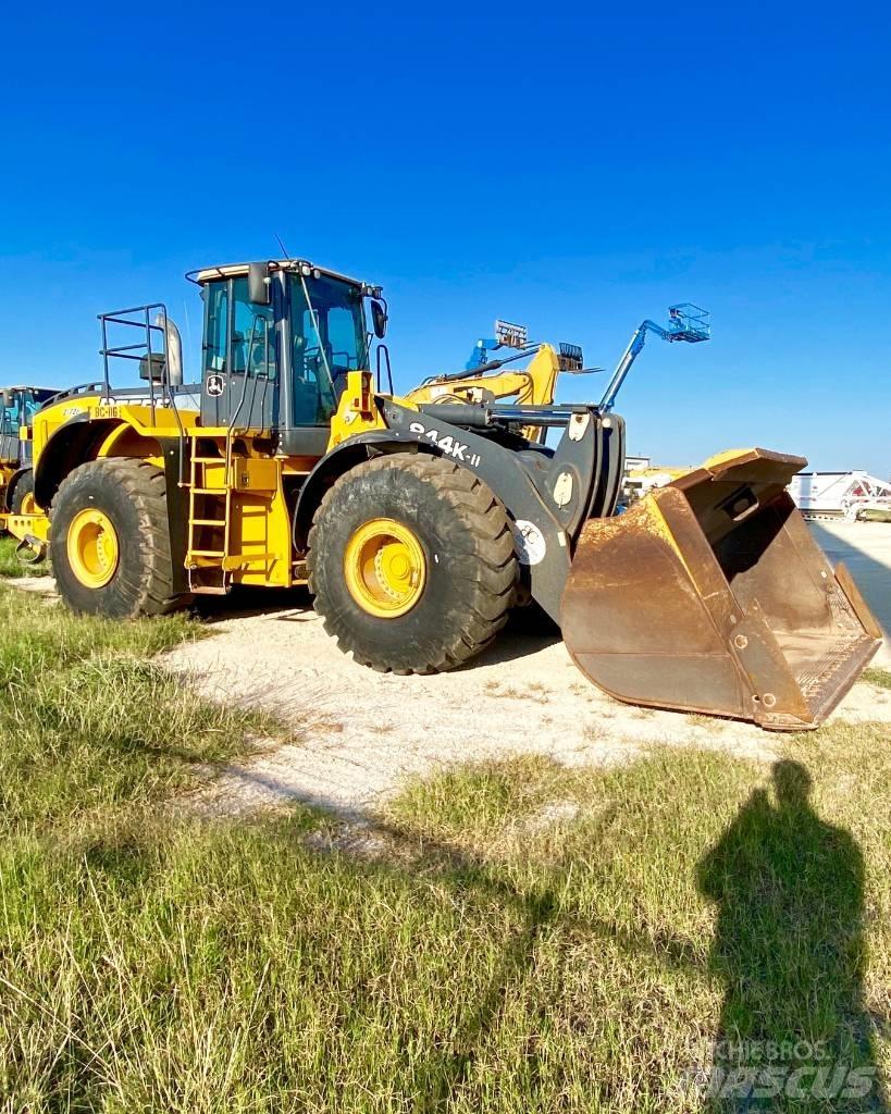 John Deere 844K Incarcator pe pneuri