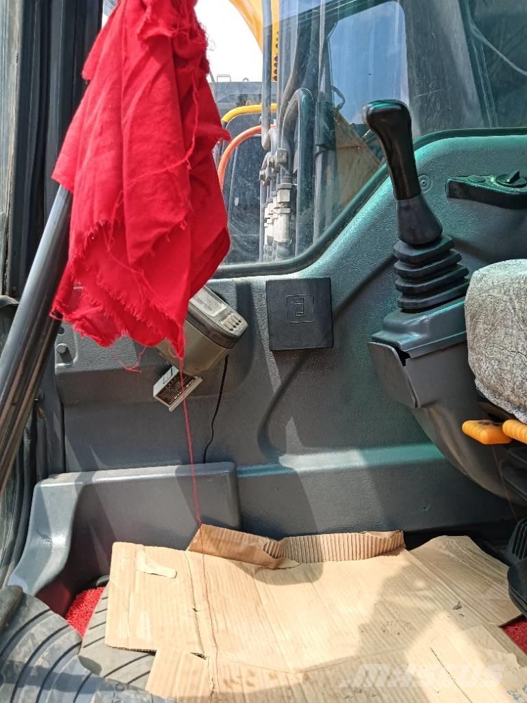 Volvo EC 210 Excavatoare pe șenile
