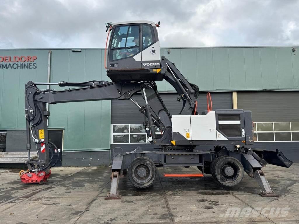 Volvo EW220 E Paleta de manipulare