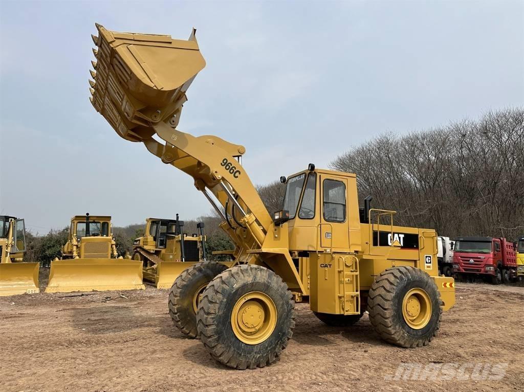 CAT 966C Incarcator pe pneuri