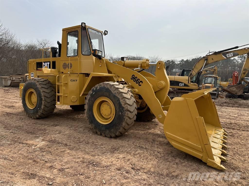 CAT 966C Incarcator pe pneuri