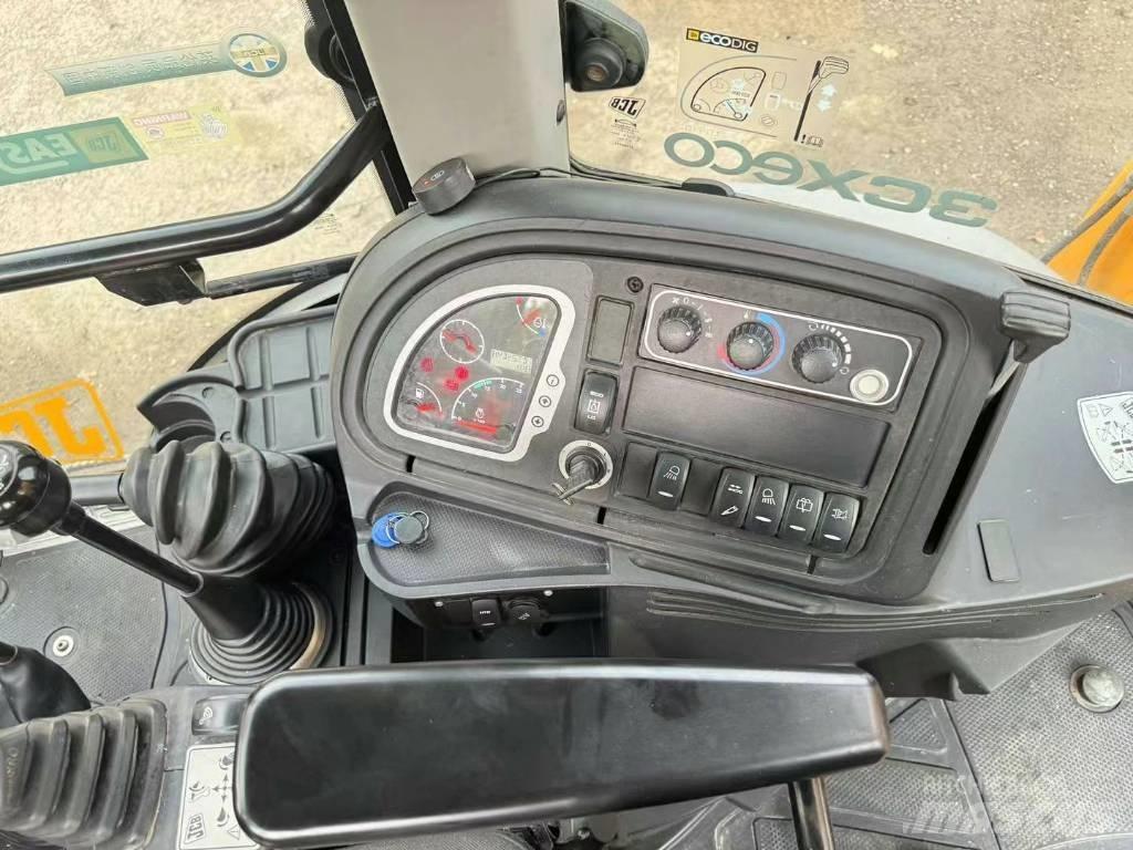 JCB 3 CX Excavatoare cu roti