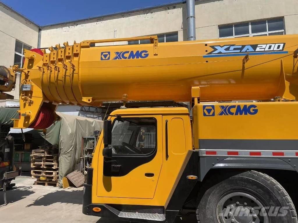 XCMG QY200K Macara teren accidentat