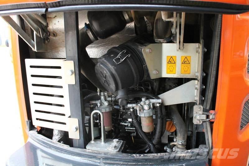 Hitachi ZX 26 U Mini excavatoare < 7t