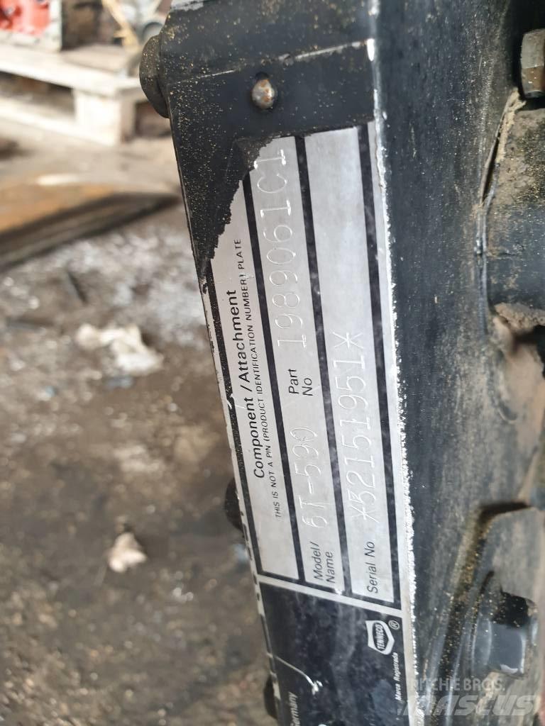 CASE 980 Excavatoare pe șenile
