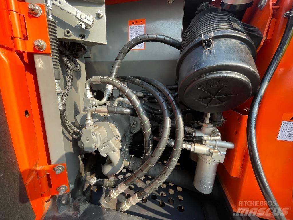 Hitachi ZX 75 Excavatoare pe șenile
