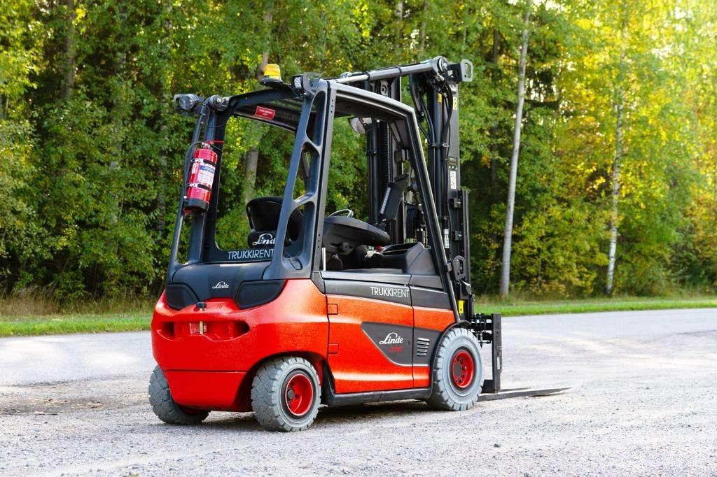 Linde E30-01 Stivuitor electric