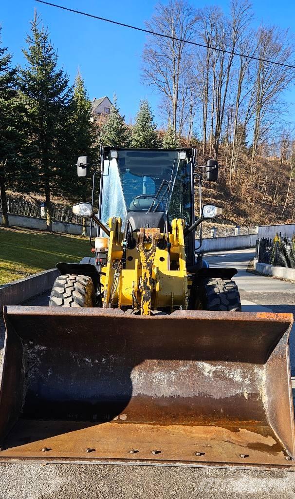 CAT 908 M Incarcator pe pneuri