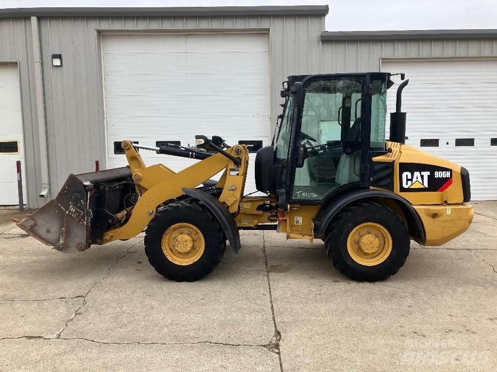 CAT 906 H Incarcator pe pneuri