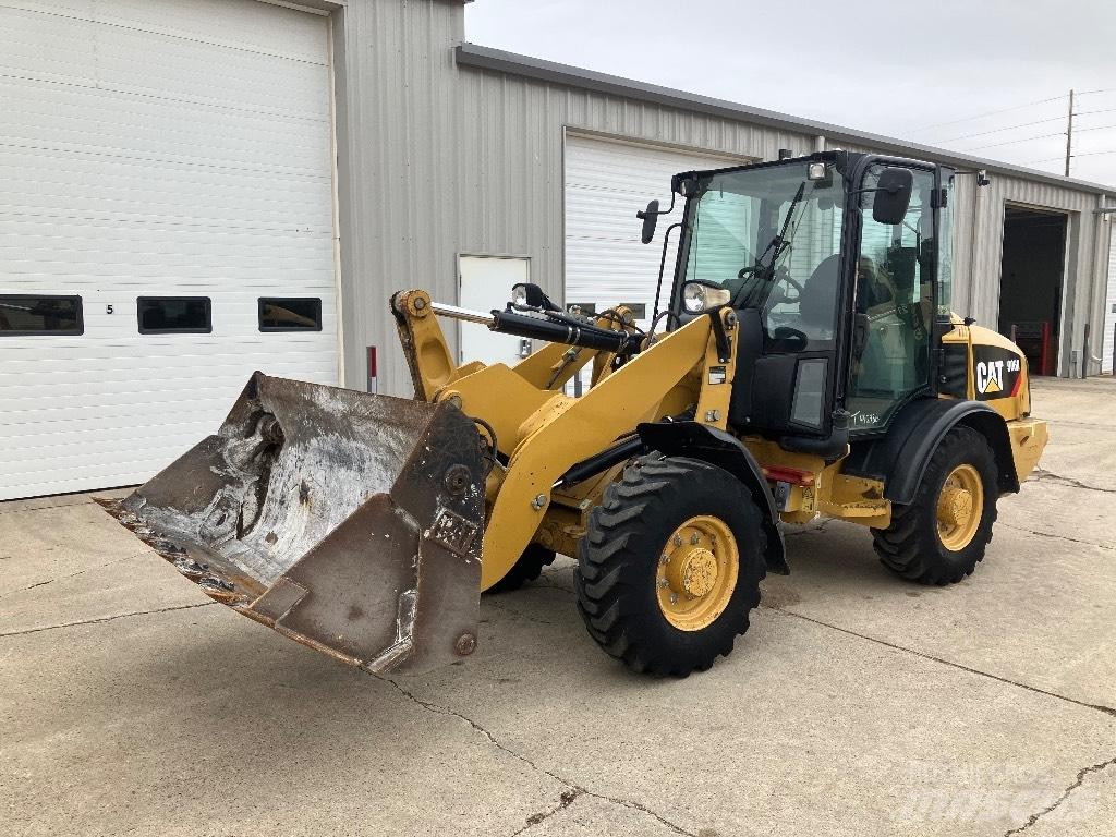 CAT 906 H Incarcator pe pneuri