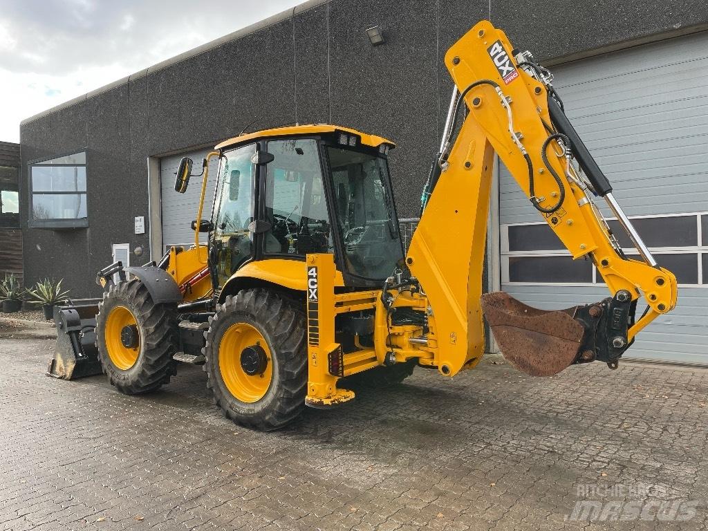 JCB 4CX Pro Buldoexcavatoare