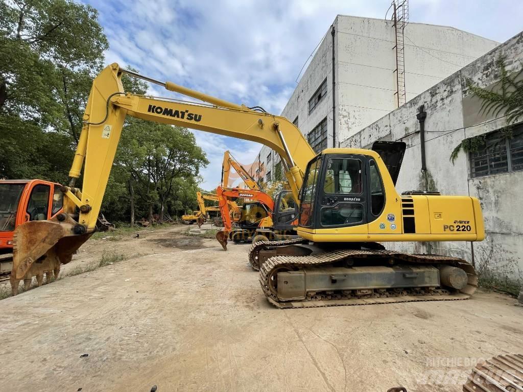 Komatsu PC 220 Excavatoare pe șenile
